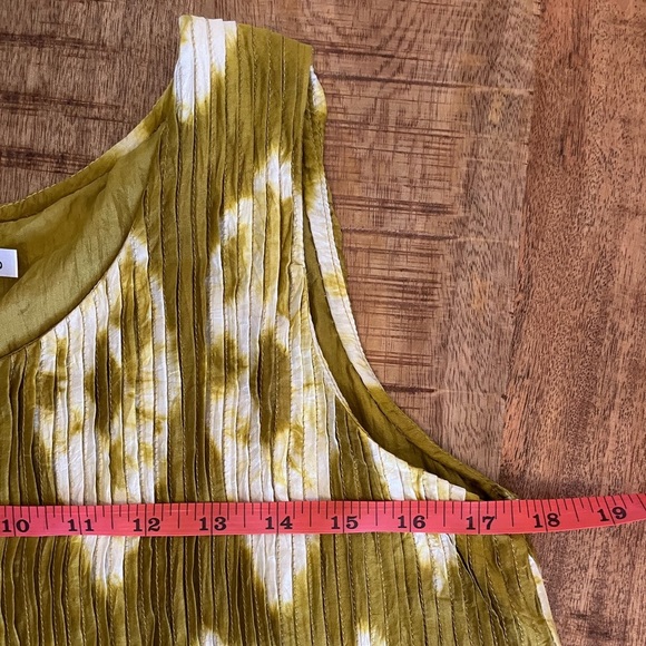 Bianco Levrin | 100% Silk Green Ikat Sleeveless Pintucked Blouse Small Artsy - Picture 10 of 11